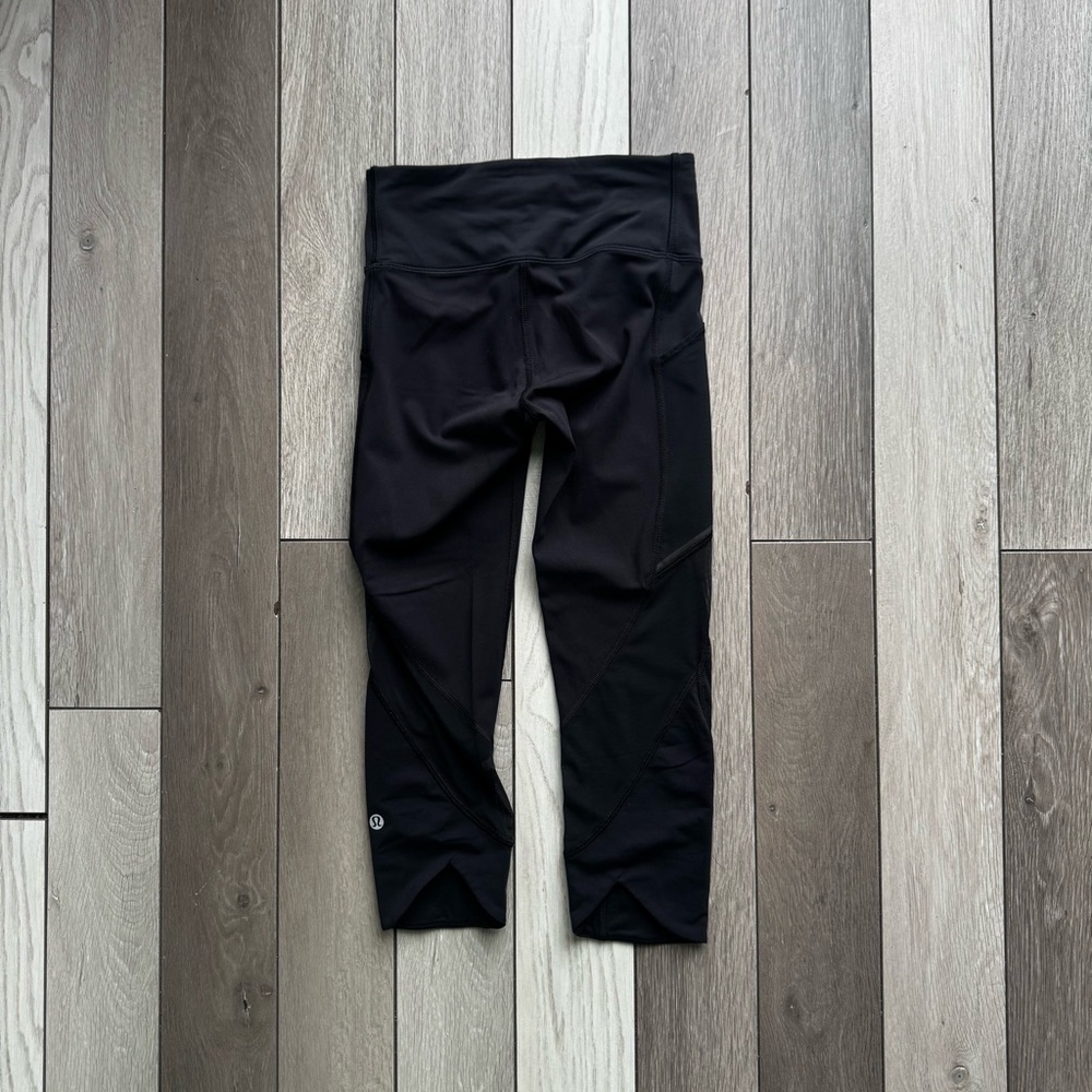 Lululemon Leggings Anew Crop 19” inseam | Size: 2 | Excellent Condition